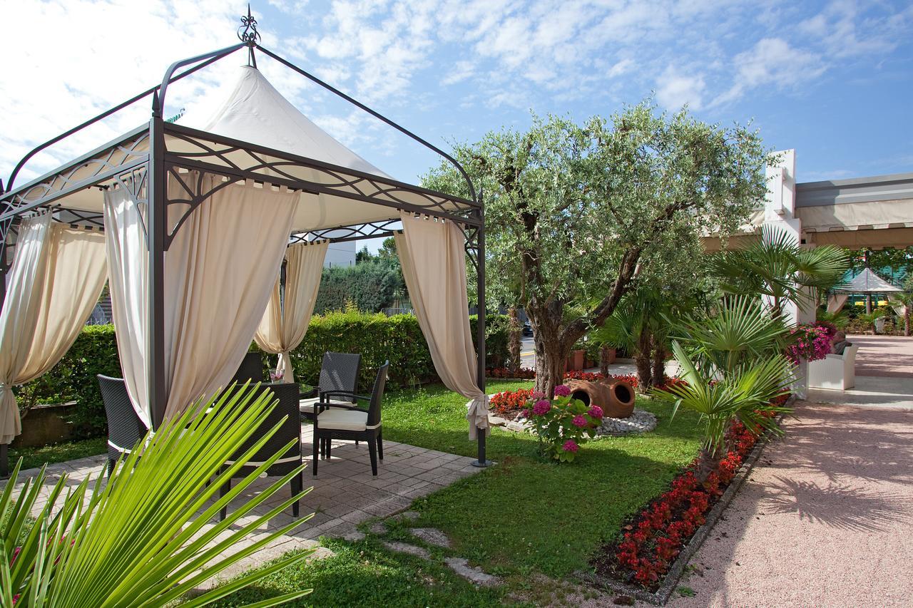 Hotel Terme Cristoforo Абано Терме Екстериор снимка
